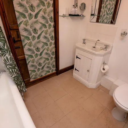 Wayside Clappersgate * Ambleside